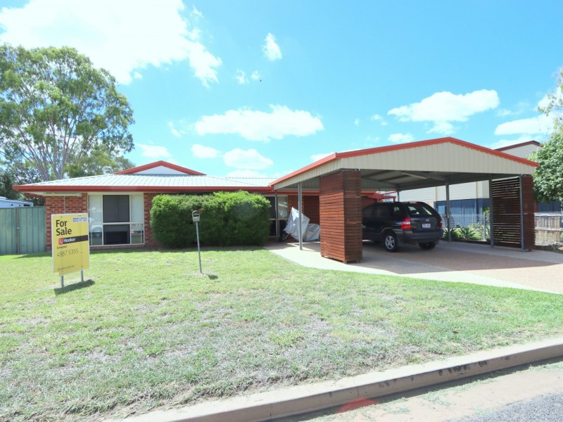 24 Barry Street, Emerald QLD 4720