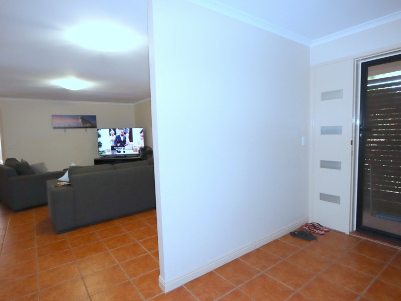 24 Barry Street, Emerald QLD 4720