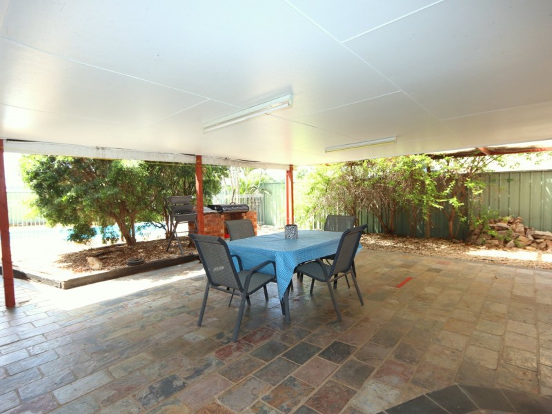 24 Barry Street, Emerald QLD 4720