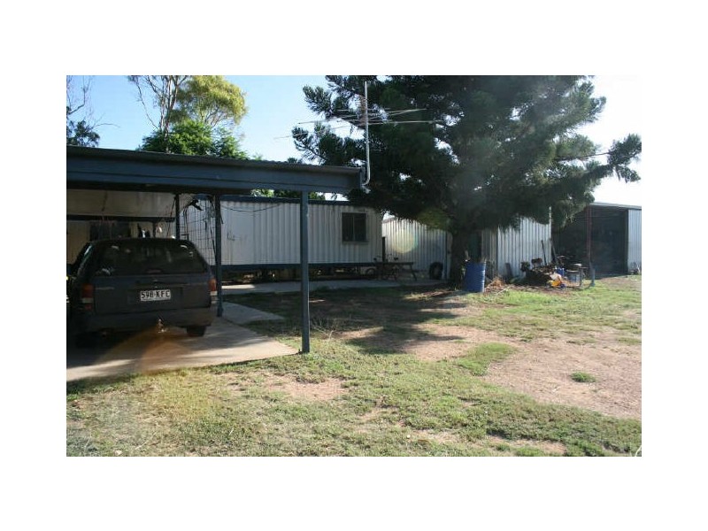 8 Easten Street, Capella QLD 4723