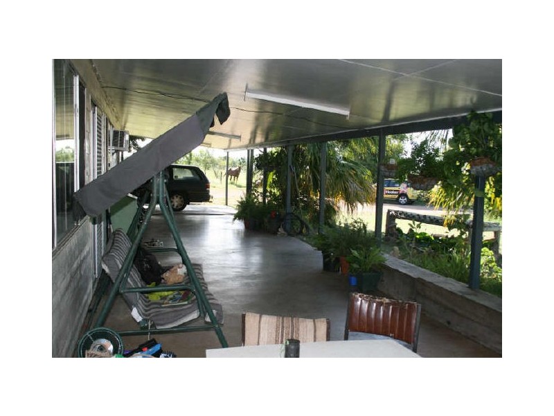 8 Easten Street, Capella QLD 4723