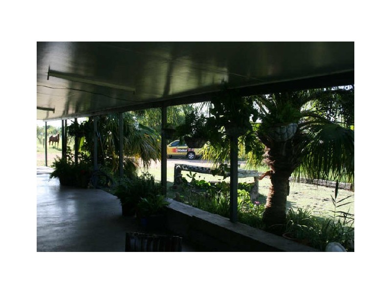 8 Easten Street, Capella QLD 4723