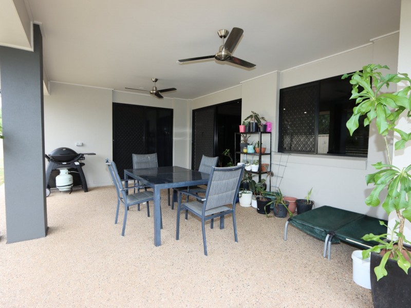24 Crinum Crescent, Emerald QLD 4720