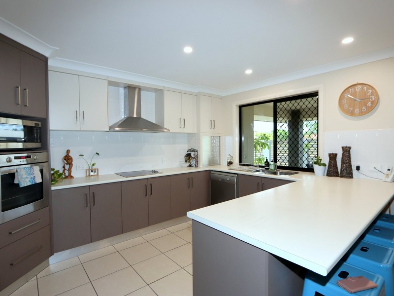 24 Crinum Crescent, Emerald QLD 4720