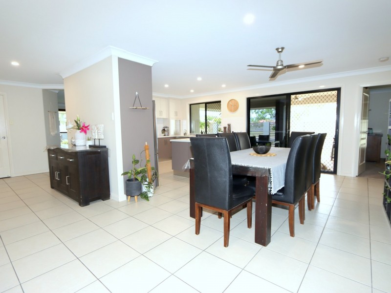 24 Crinum Crescent, Emerald QLD 4720