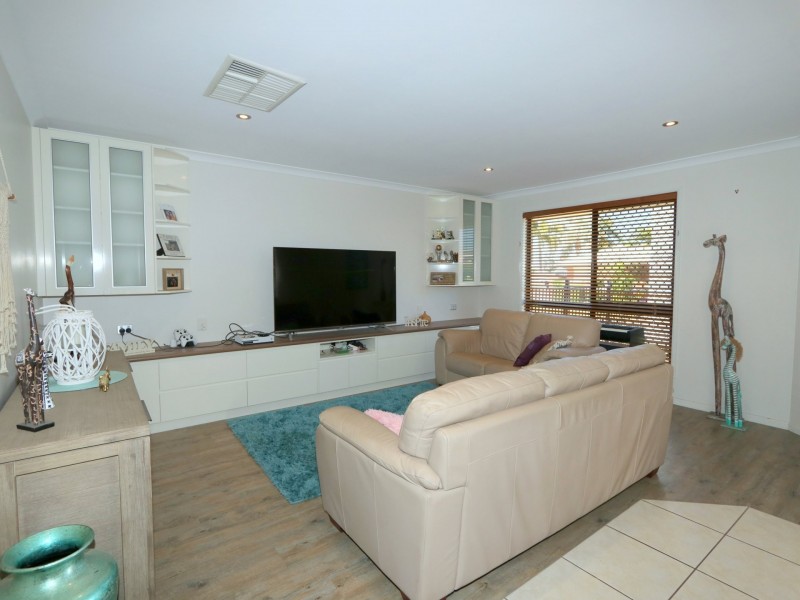 8 Dodd Drive, Emerald QLD 4720