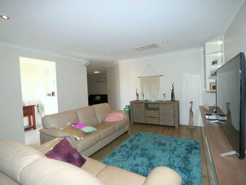 8 Dodd Drive, Emerald QLD 4720