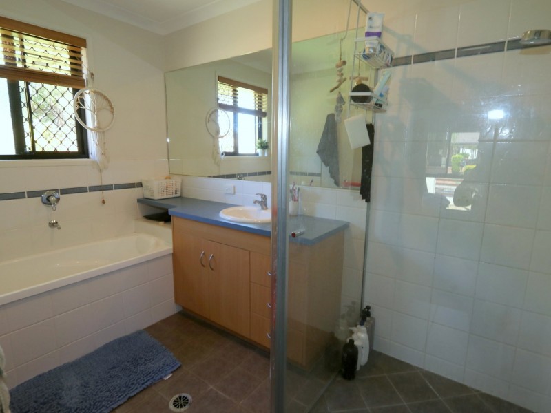 8 Dodd Drive, Emerald QLD 4720