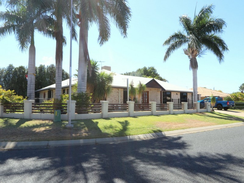 8 Dodd Drive, Emerald QLD 4720