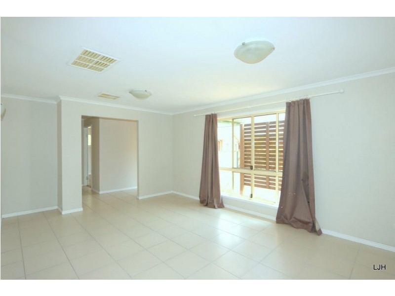 20 Louisa Crt, Emerald QLD 4720