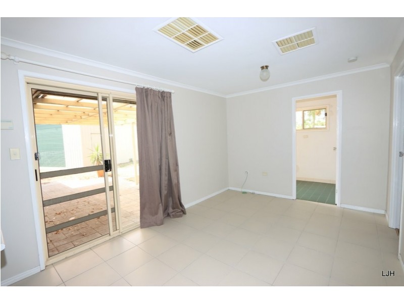 20 Louisa Crt, Emerald QLD 4720