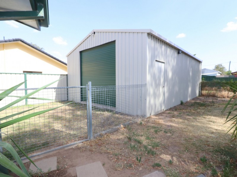 20 Louisa Crt, Emerald QLD 4720