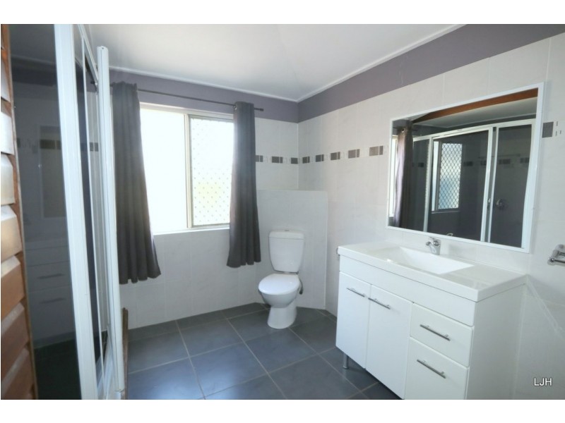 28 Silica Road, Emerald QLD 4720