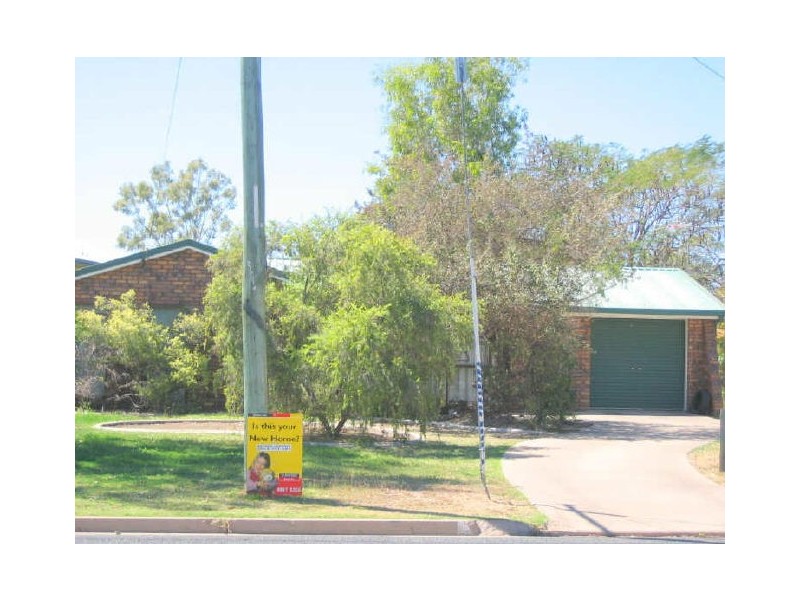 20 Colleen Avenue, Emerald QLD 4720