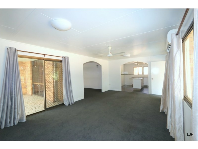 114 Ruby Street, Emerald QLD 4720