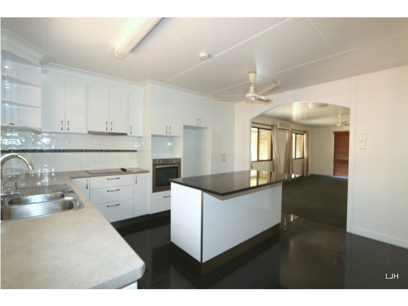 114 Ruby Street, Emerald QLD 4720