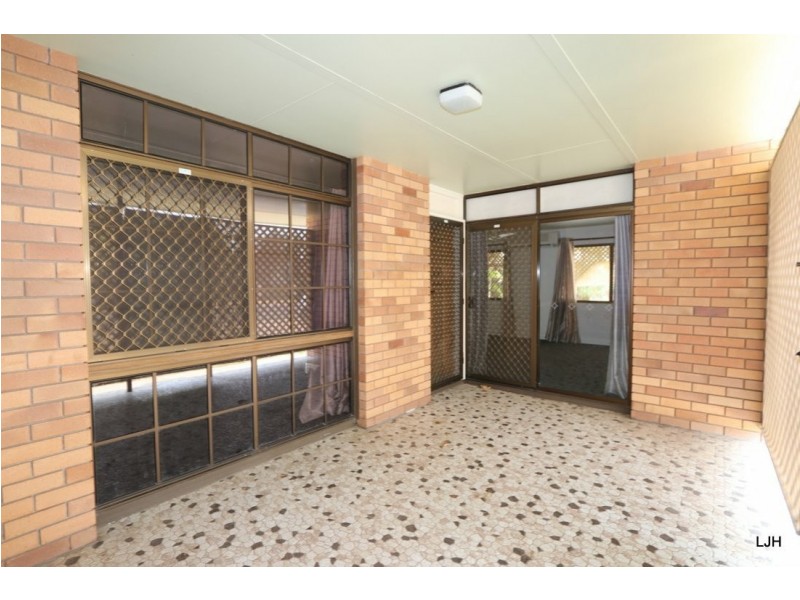 114 Ruby Street, Emerald QLD 4720