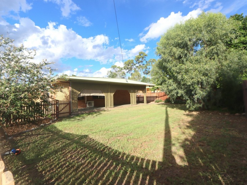 114 Ruby Street, Emerald QLD 4720