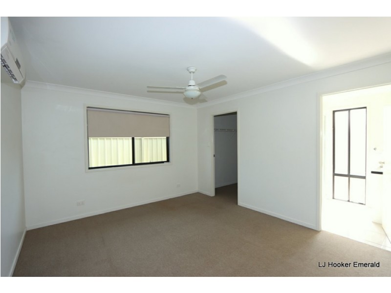 15 Easton Street, Emerald QLD 4720