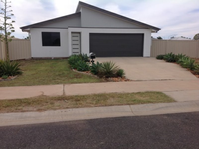 15 Easton Street, Emerald QLD 4720