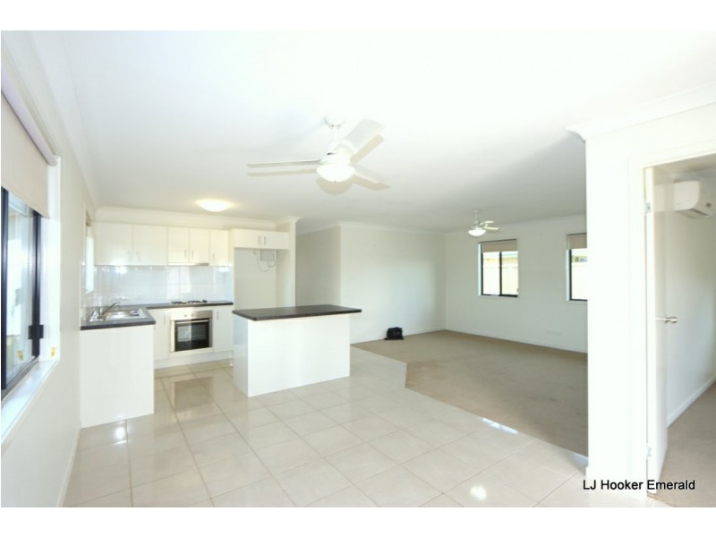 15 Easton Street, Emerald QLD 4720