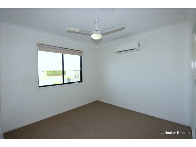 15 Easton Street, Emerald QLD 4720