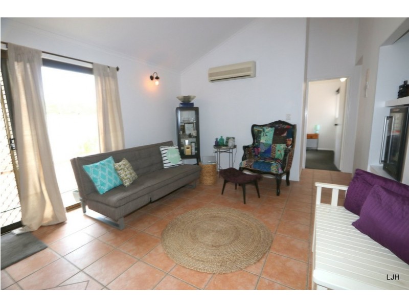 6 Morse Street, Emerald QLD 4720