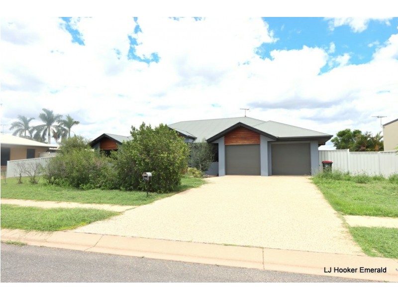 16 Rogers Street, Emerald QLD 4720