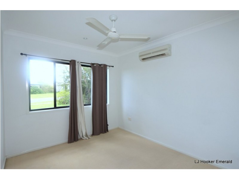 16 Rogers Street, Emerald QLD 4720