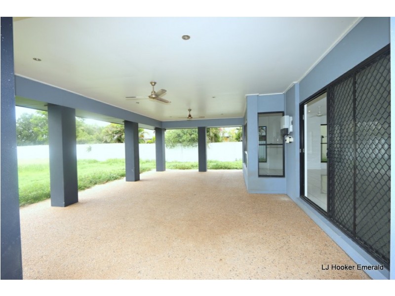 16 Rogers Street, Emerald QLD 4720