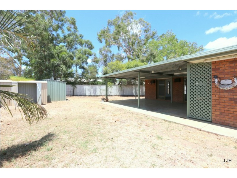 5 Eubar Place, Emerald QLD 4720