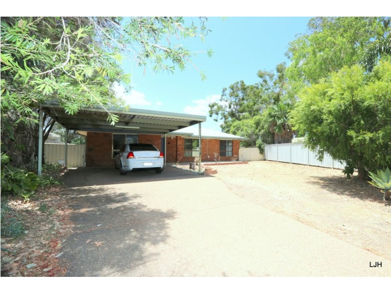 5 Eubar Place, Emerald QLD 4720