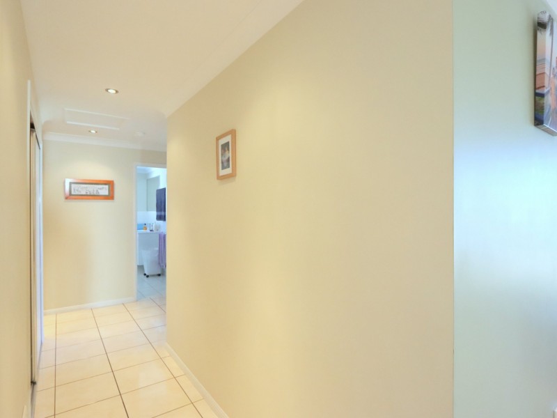 5 Mooney Crescent, Emerald QLD 4720