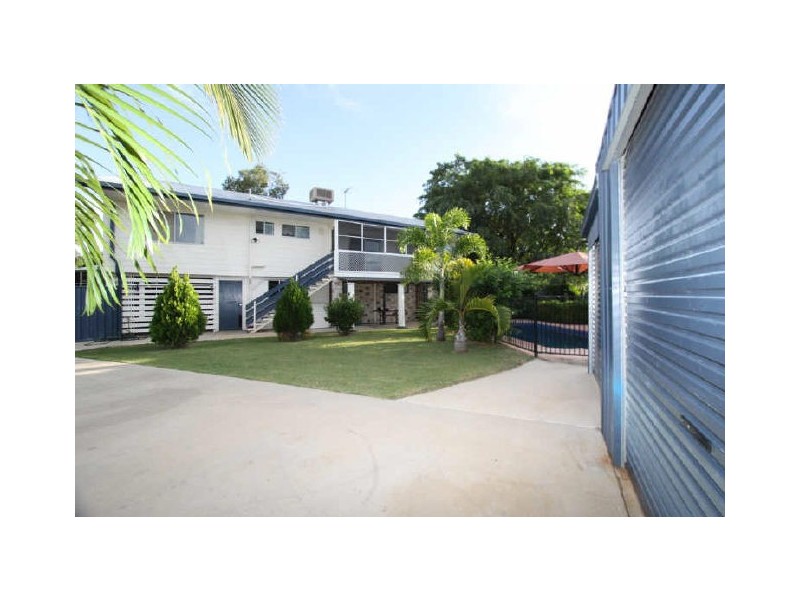 4 Eric Court, Emerald QLD 4720