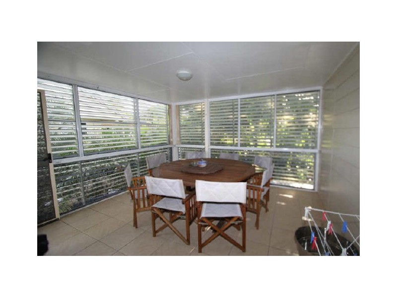 4 Eric Court, Emerald QLD 4720