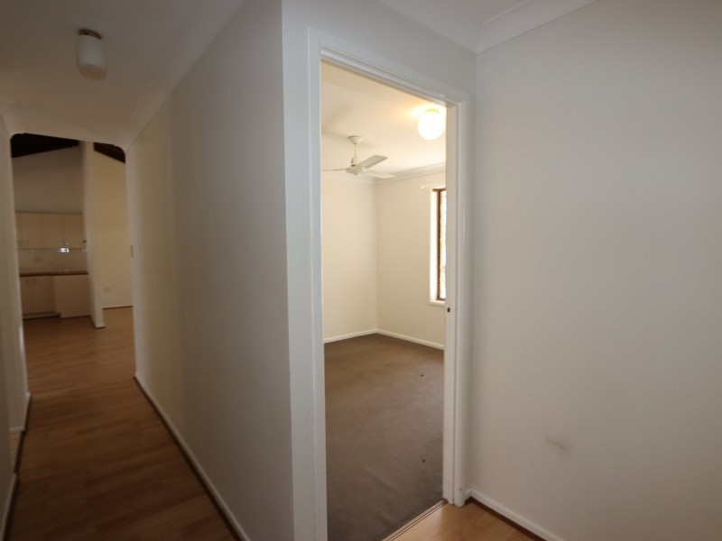 22 Staal Crescent, Emerald QLD 4720