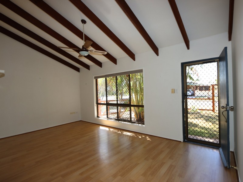 22 Staal Crescent, Emerald QLD 4720