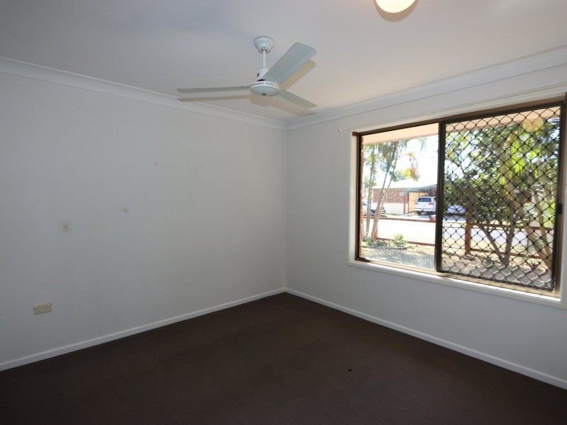 22 Staal Crescent, Emerald QLD 4720