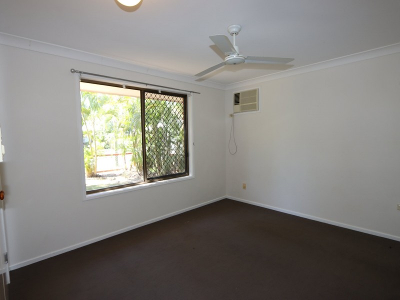 22 Staal Crescent, Emerald QLD 4720