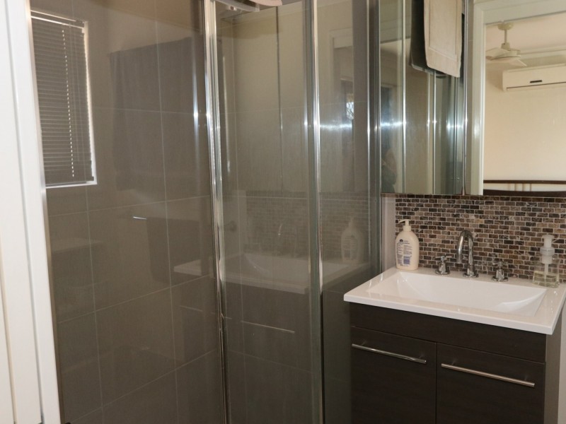 Unit 1/38 Berthun Street, Emerald QLD 4720