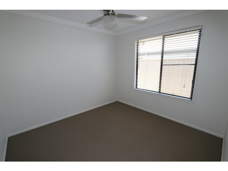 7 Newman Drive, Emerald QLD 4720