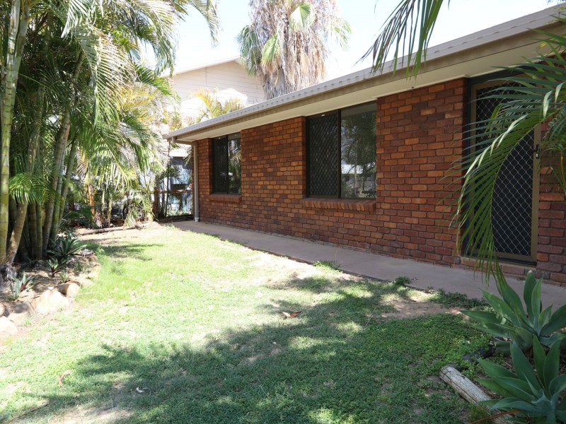 22 Staal Crescent, Emerald QLD 4720