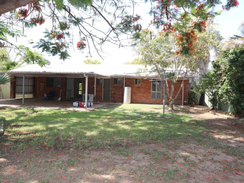 22 Staal Crescent, Emerald QLD 4720