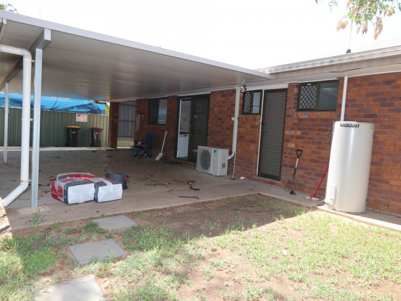 22 Staal Crescent, Emerald QLD 4720