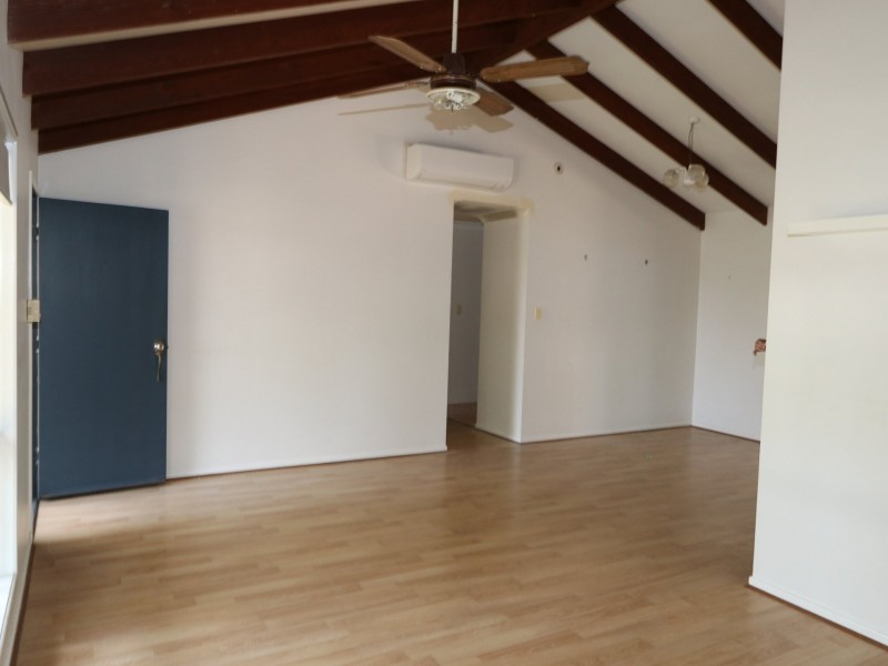 22 Staal Crescent, Emerald QLD 4720