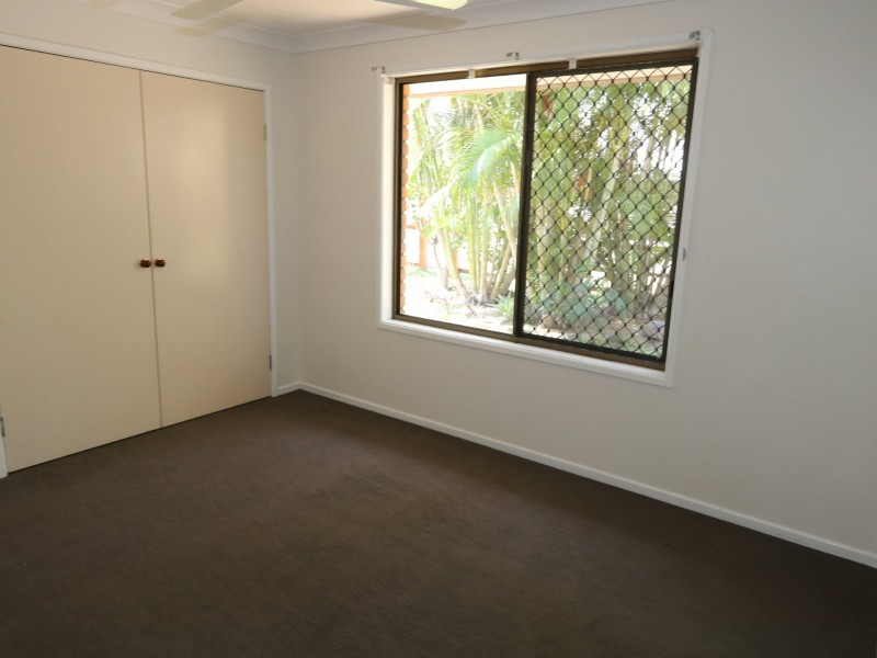 22 Staal Crescent, Emerald QLD 4720