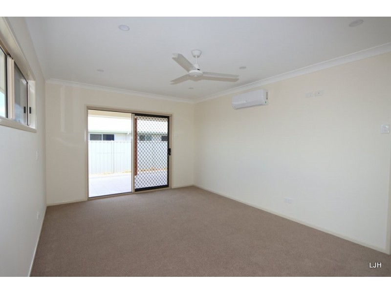 58 Canterbury Road, Emerald QLD 4720