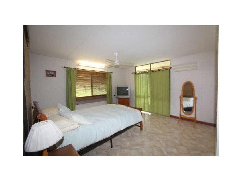 50 Hibernia Road, Capella QLD 4723