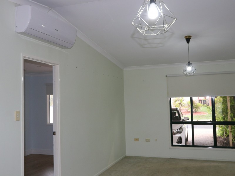 12 Cowan Crescent, Emerald QLD 4720