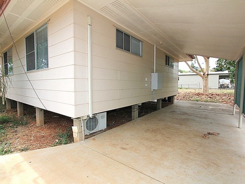 12 Langton Street, Capella QLD 4723